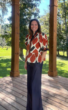 Load image into Gallery viewer, Everette top
