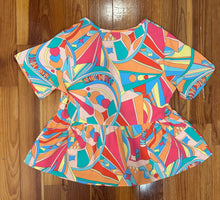 Load image into Gallery viewer, Abstract Geo Peplum Top
