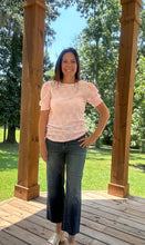 Load image into Gallery viewer, Judy Blue crop pants
