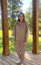 Load image into Gallery viewer, Mandy jogger set
