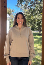 Load image into Gallery viewer, Scout pullover
